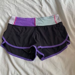 Lululemon Speed Up short black and purple